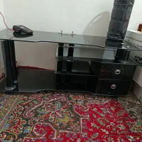 میز تلویزیون شیشهای