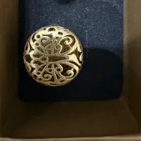 انگشتر و یک جفت گوشواره طلا