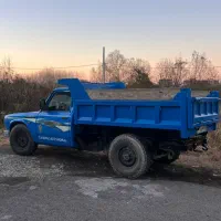 نیسان آبی تمیز و آماده به کار