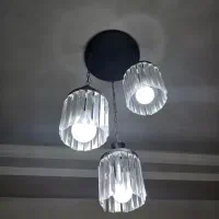 لوستر سه شاخه کریستالی سالم و نو مشکی رنگ