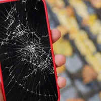 .خریدار گوشی های ال سی دی شکسته