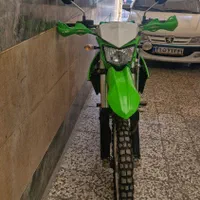 تریل کاوازاکی. kLX 250 خیلی تمیز و مرتب