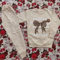 لباس|لباس|تفت, |دیوار