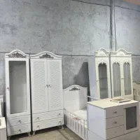 تخت و کمد نوزاد /رنگــی شیـکــ با طراحــیـ جذاب