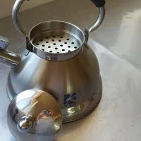 کتری سوت دار|قوری، کتری، قهوه‌ساز دستی|شیروان (خراسان), |دیوار