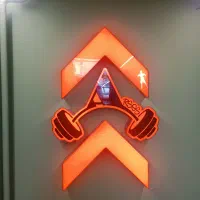 نظافتچی باشگاه بدنسازی