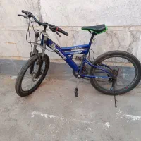 دوچرخه|دوچرخه، اسکیت، اسکوتر|هشتگرد, هشتگرد قدیم|دیوار