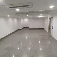 اداری 120متری/قیمت مناسب/نزدیک مترو/2 اتاق/رنگ شده