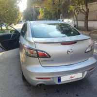 مزدا نیو مدل ۹۰ در حد صفر