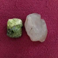 گارنت سبز.و عقیق.