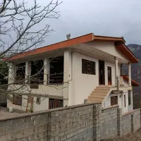 فروش-ویلا-200م-بنا-850م-زمین-سند-تکبرگ