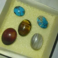 پنج عدد سنگ نگین معدنی درجه یک