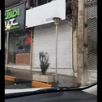 مغازه جنب کاشف السلطنه با تمام امکانات|اجارهٔ مغازه و غرفه|لاهیجان, شقایق|دیوار