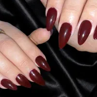 کاشت ناخن