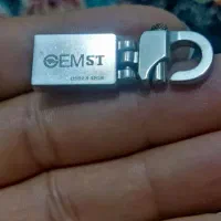 فلش۸ ۳۲ ۶۴گیگ