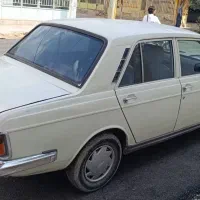 ماشین پیکان تمیز