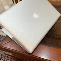 مک بوک پرو قوی وسالم 2.3Ghz corei5 درحدآک ۲۰۱۲