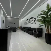 ۶۵ متر دو خواب(املاک آرسس)