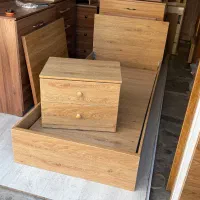 تخت یک نفره به همراه پاتختی دو کشو|تخت و سرویس خواب|تنکابن, |دیوار