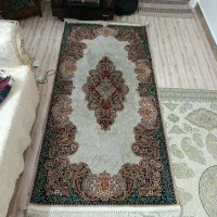 یک عدد فرش ۱ در ۲ کاملا تمیز و سالم