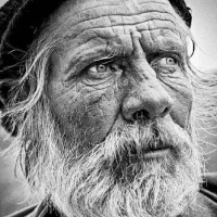 آموزش سیاه قلم . پرسپکتیو معماری .نقشه کشی صنعتی