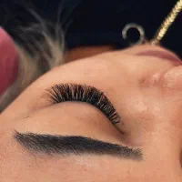 آموزش و خدمات تخصصی اکستنشن مژه