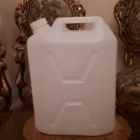 گالن آب مقطر