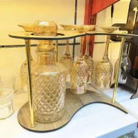 بطری و لیوان