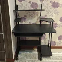 میز کامپیوتر