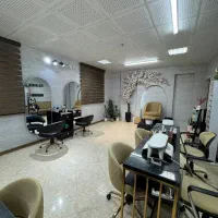 دعوت به همکاری در سالن زیبایی