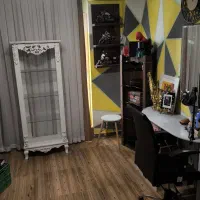 بوفه سفید اندازه دو متر  و  طول ۹۰ سانت