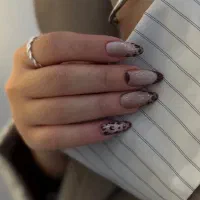 خدمات ناخن هزینه مواد