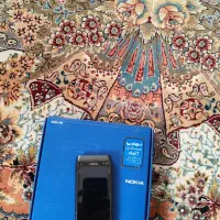 فروش گوشی نوکیا NOKIA N8  درحد نو فابریک با کارتن