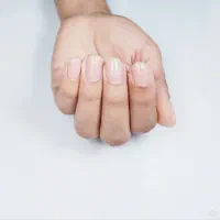 آرایشگر ناخون‌کاری