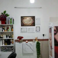 کلیه وسایل سالن زیبایی یکجا میفروشم