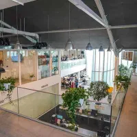 استخدام نیروی اداری و خدماتی در هتل|استخدام اداری و مدیریت|شهرضا, |دیوار