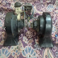 یک جفت بوق فیام حلزونی و یک عدد فن