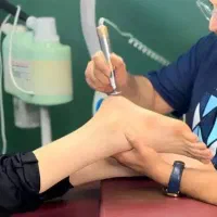 فیشیال روشن سازی نقاط تیره بدن صورت پدیکور