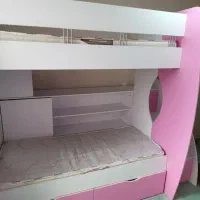 تخت دو طبقه