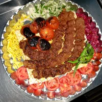به یک آشپز حرفه ای نیازمندیم