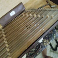 سنتور سنایی|سازهای سنتی|ملایر, |دیوار