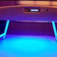 دستگاه زردی نوزاد . فتوتراپ