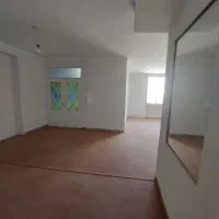 واحد ۱۳۰ متری خیابان دانشگاه