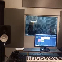 گوینده،بازیگر ،دوبلور ،کارگردان و