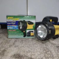 چراغ قوه ی ضد اب با برد بالا