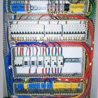 برقکار ماهر،برق‌کشی ساختمان، تعمیرات، نورپردازی