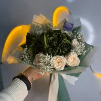 گل رز و روبانی