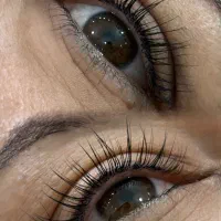 لیفت و لمینت مژه و ابرو به صورت تخصصی|خدمات آرایشگری و زیبایی|اصفهان, کوی ولی عصر|دیوار