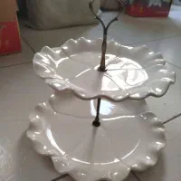 قاشق و چنگال گلدار و شیرینی خوری دو طبقه|ظروف سرو و پذیرایی|تهران, امیریه|دیوار