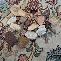 فروش تعدادی سنگ